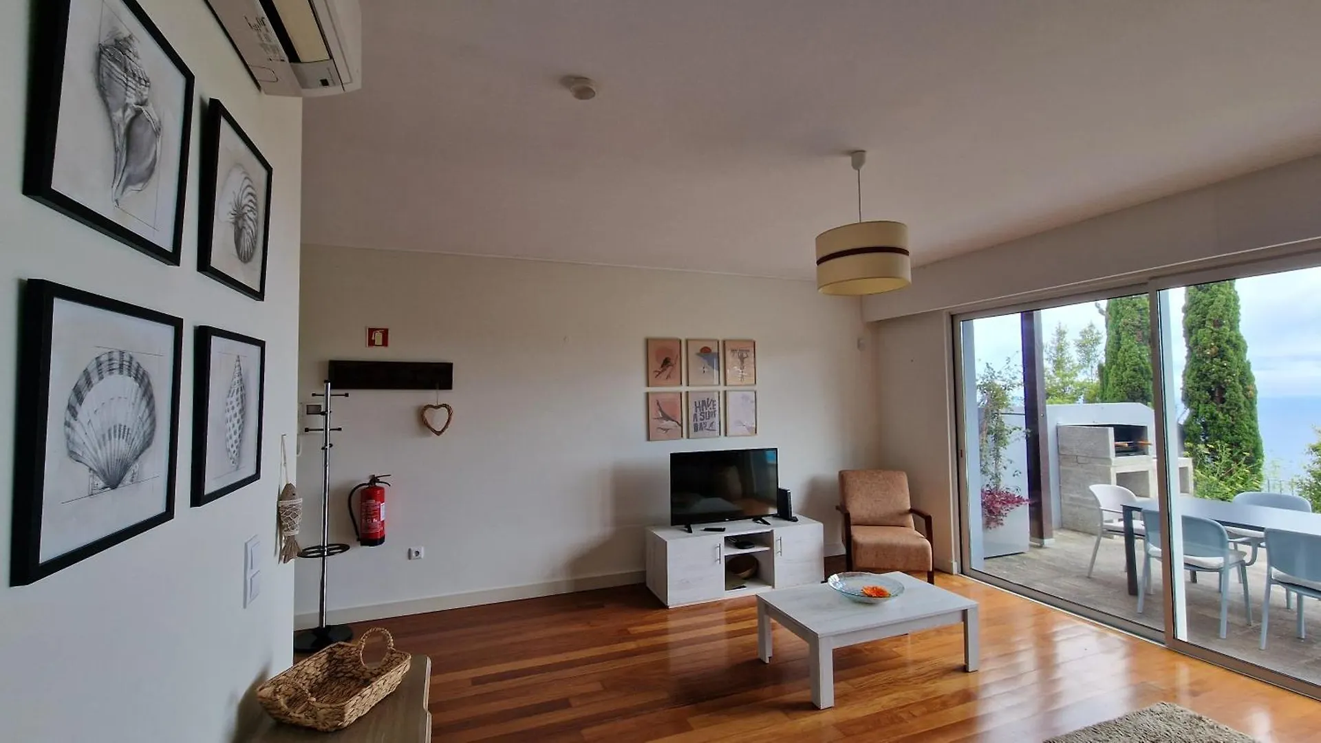 The Red Hot Chill House By Lovelystay Arco da Calheta  Arco da Calheta (Madeira)
